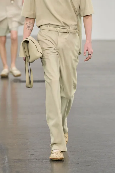 Look 5